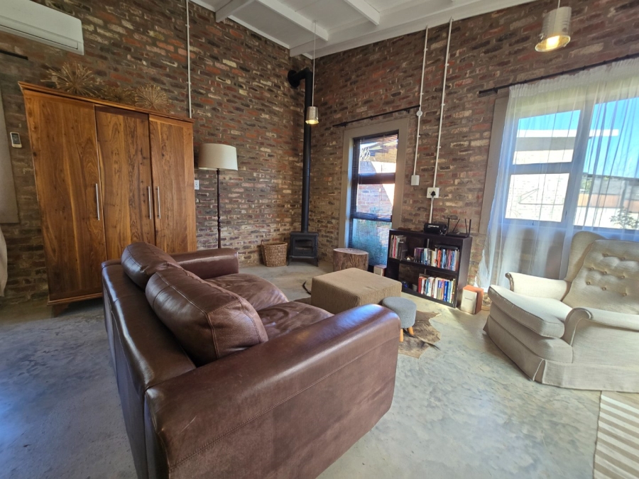 4 Bedroom Property for Sale in Viljoenskroon Rural Free State